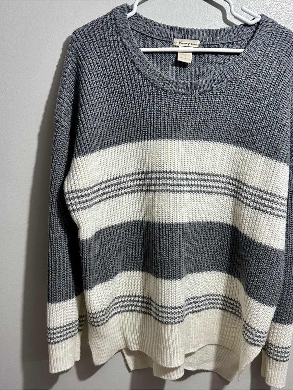 Cotton Emporium Gray Cream Striped Crew Sweater Size XL (54)